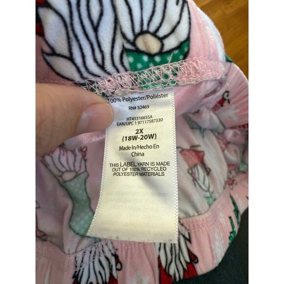 Gnome pink jogger style pajama lounge pants - Picture 2 of 4